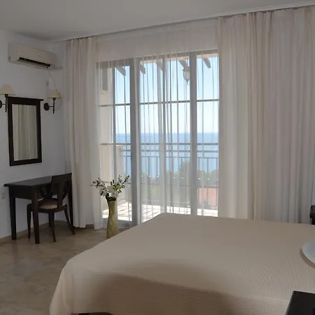 On The Cliff דירה *