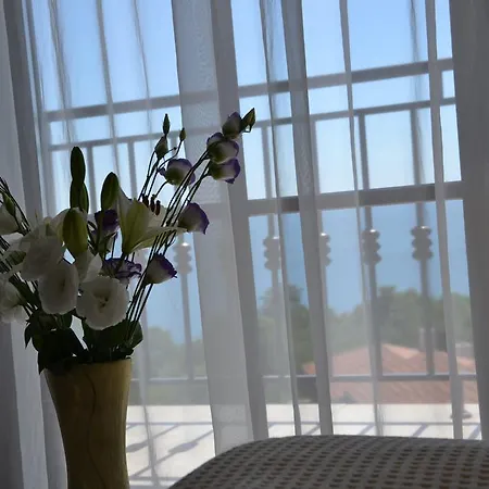 On The Cliff Апартамент Обзор